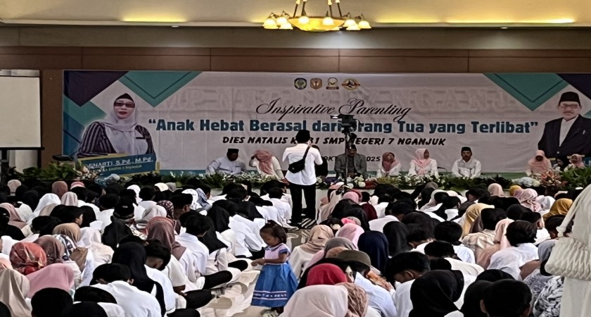 SMP Negeri 7 Nganjuk Gelar Inspirative Parenting: “Anak Hebat Berasal dari Orang Tua yang Terlibat”