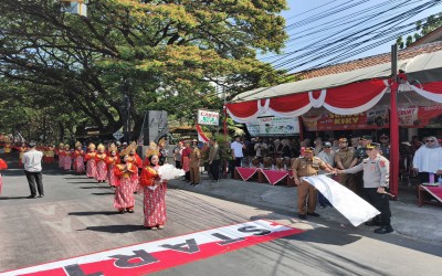 SMPN 7 Nganjuk Meriahkan HUT RI ke-80 Lewat Karnaval dan Pawai Pembangunan
